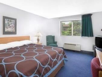 Super 8 By Wyndham Kingston Ξενοδοχείο Εξωτερικό φωτογραφία