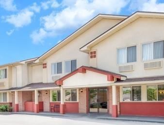 Super 8 By Wyndham Kingston Ξενοδοχείο Εξωτερικό φωτογραφία