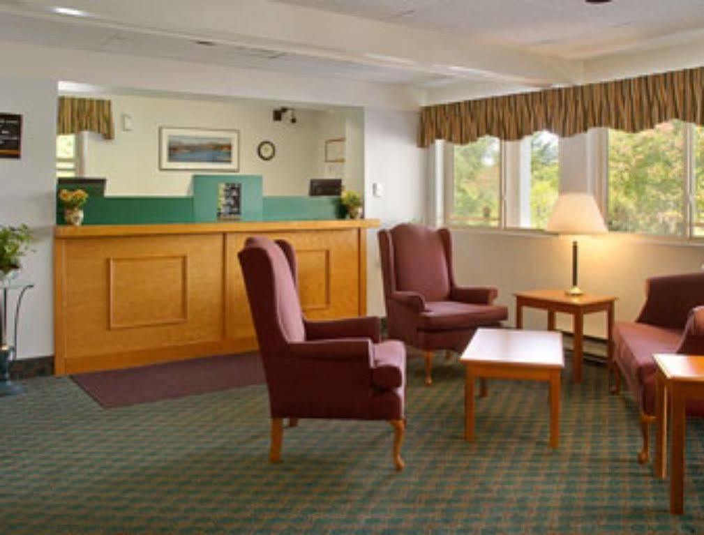 Super 8 By Wyndham Kingston Ξενοδοχείο Εξωτερικό φωτογραφία
