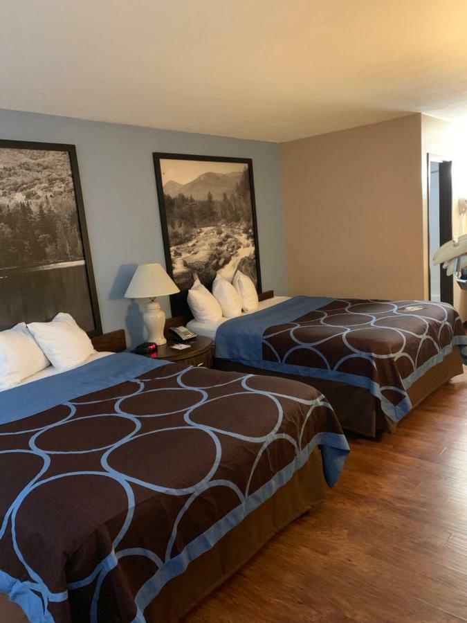 Super 8 By Wyndham Kingston Ξενοδοχείο Εξωτερικό φωτογραφία